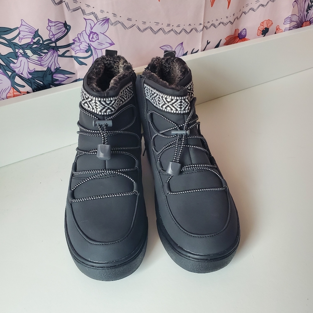 TOMS Alpine Booties - Picture 2 of 6